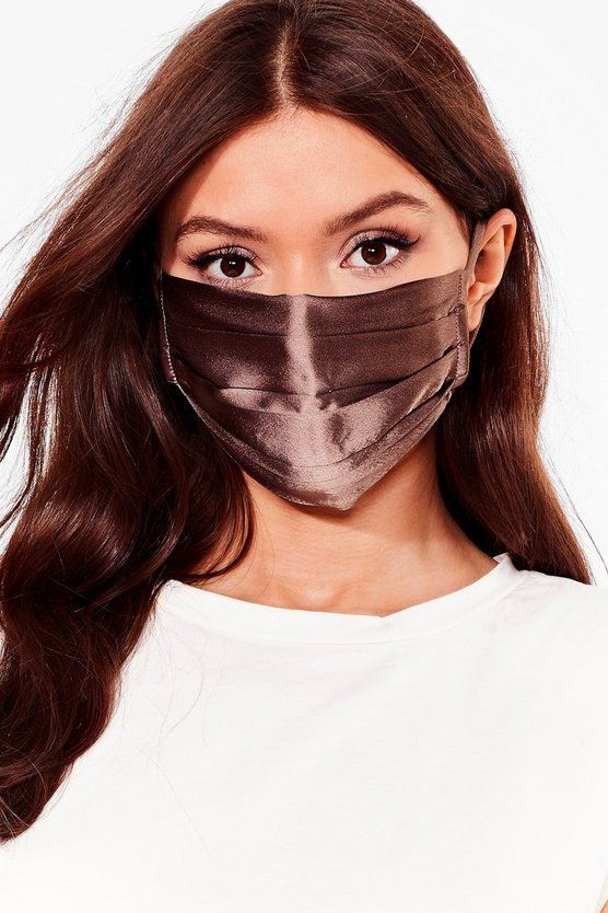 Pleat Me in the Middle Fashion Face Mask | NastyGal (US & CA)