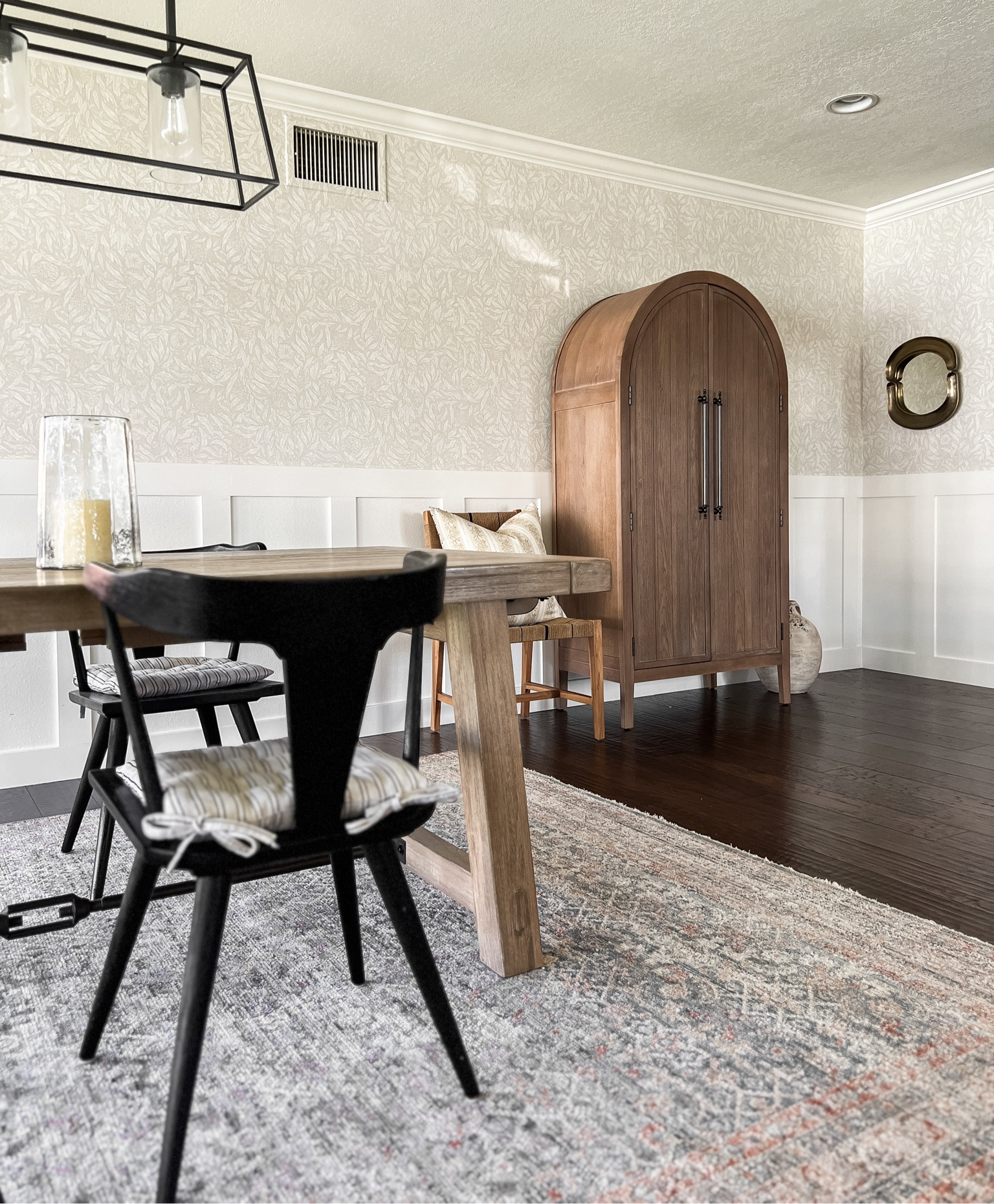 Dining Room refresh with Maven Lane
Link on Instagram Profile for Maven Lane. Use link and code Brittany10 to save

#LTKSeasonal #LTKhome