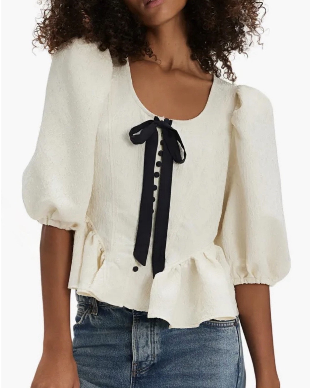 Bows are trending in my closet 🎀 

#LTKFindsUnder100 #LTKFindsUnder50 #LTKHome