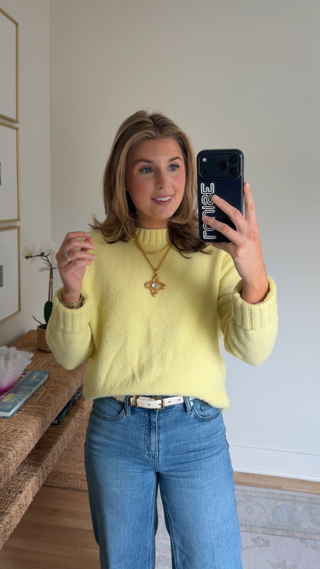 Friday ootd! Sweater is old, linked similar! Wearing a 26 in jeans 