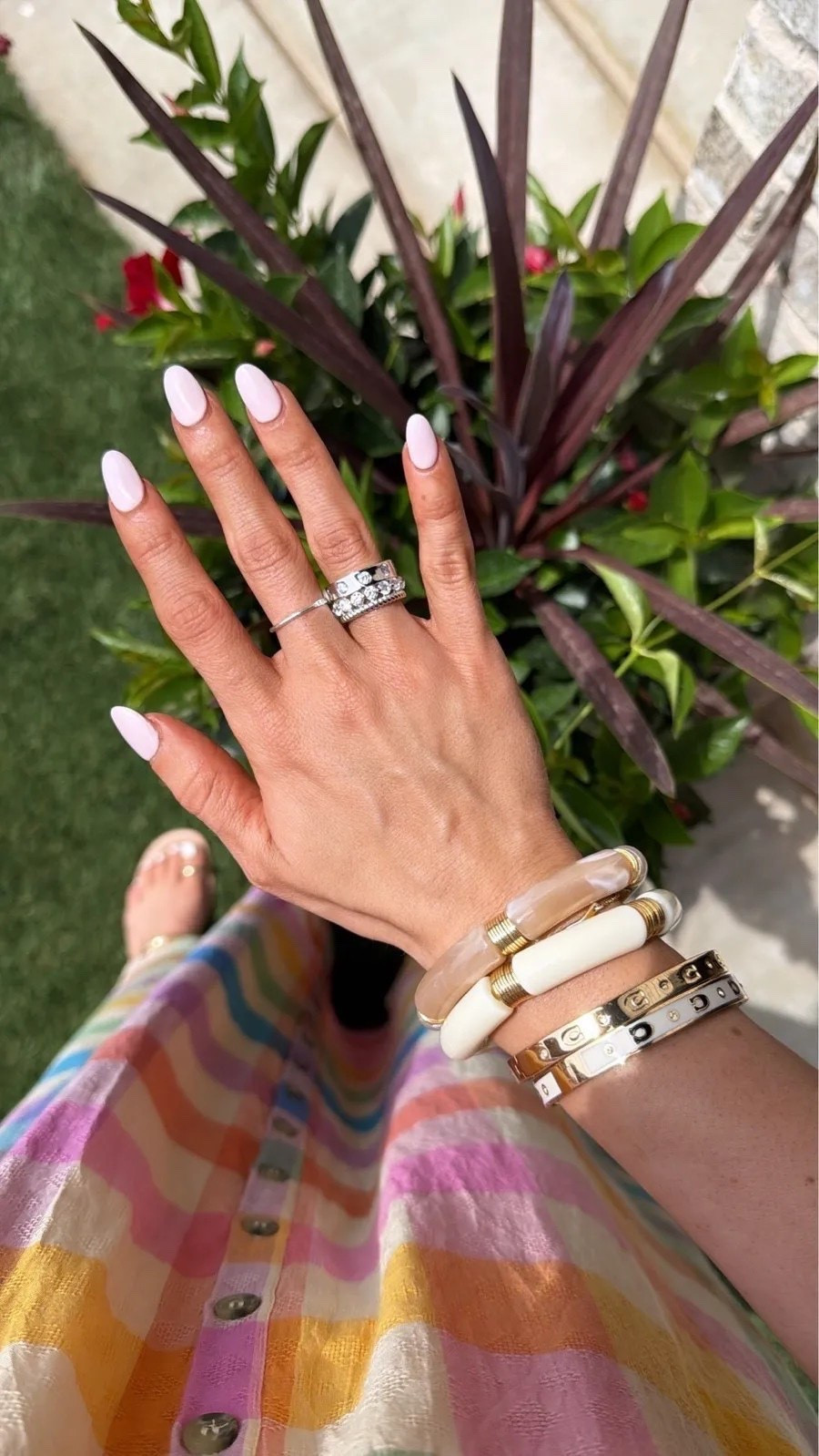 Love love love!!!!! In a size 5… feels a little snug and definitely think I will be ordering the gold in a size 6 for my pointer finger

jewelry, ring, bracelets, coach, summer accesories, katy roach, livingmybeststyle 

 #LTKootd