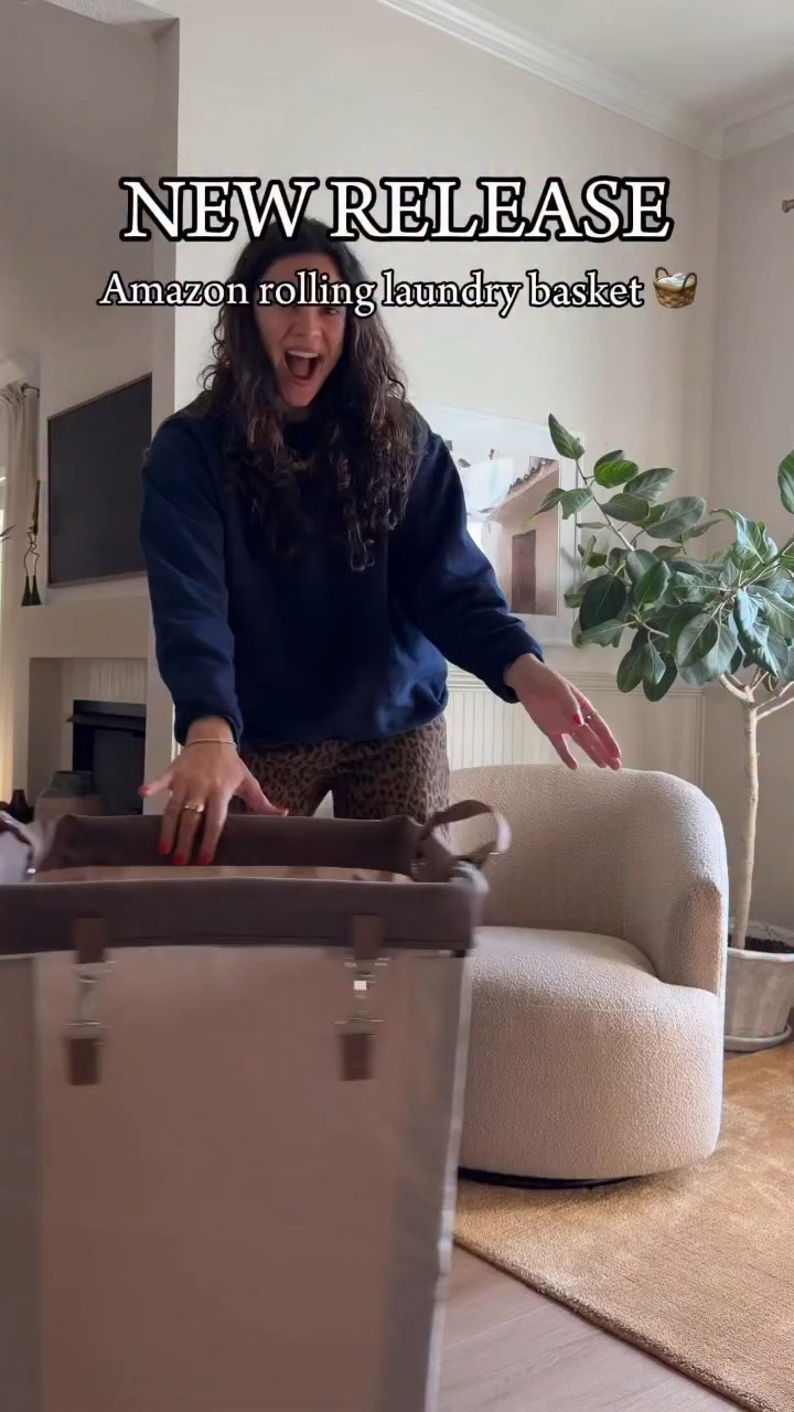 These new baskets are selling out!! Comment “YES” to snag these beauties of laundry baskets they feel SO high end & luxurious!!!😍😍 he prettiest leather details and tan tones the roll on these is SO NICE!!! A must for the bedrooms in your home!!!🥰 spring laundry made cuter!!! 🤎