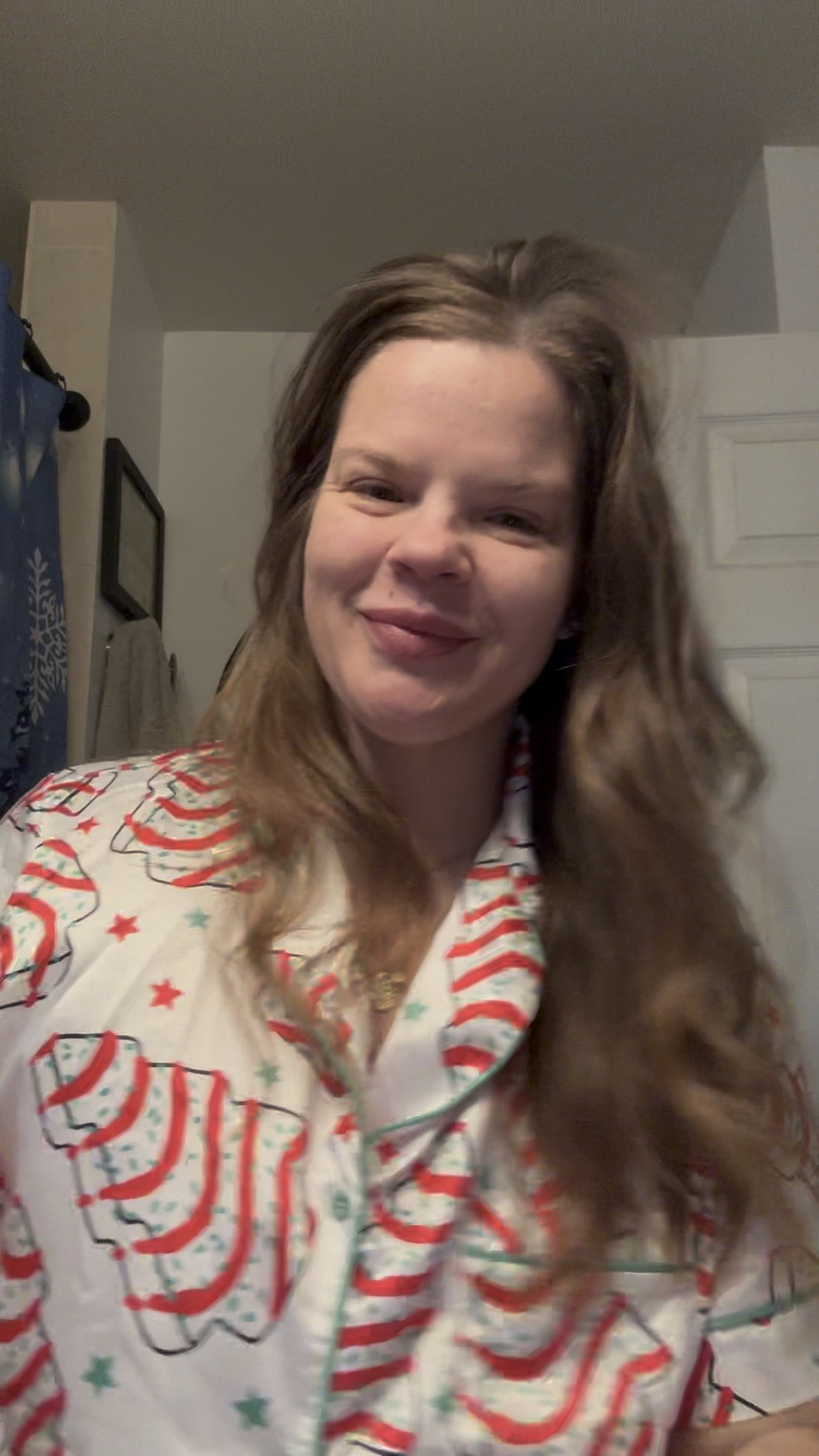 I am obsessed with these little Debbie Christmas pajamas! No they aren’t silk, but they are super comfy! And for the cost definitely worth it! Super cute and can be a nice gift for the holidays!

#LTKFindsUnder50 #LTKSeasonal #LTKGiftGuide