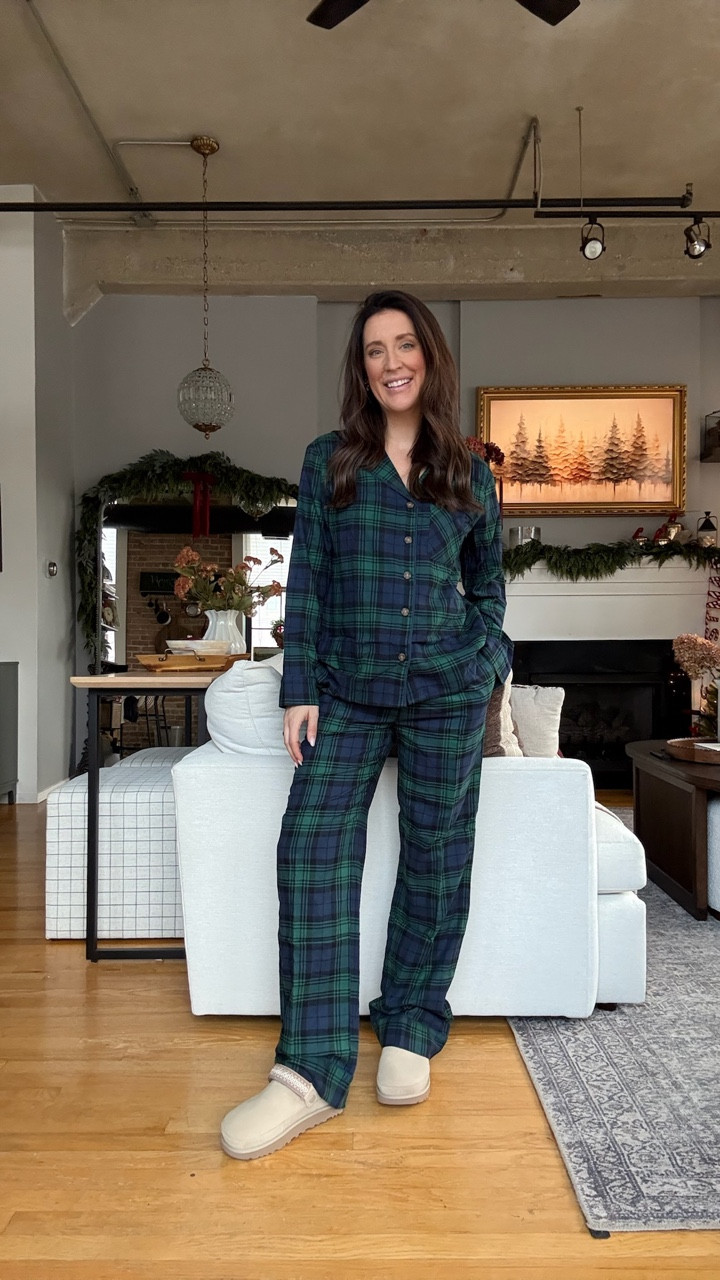 30% off holiday pajamas from Target! Ralph Lauren Christmas vibes with sizes for the whole family 

#LTKHoliday #LTKSaleAlert #LTKBump