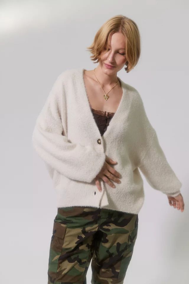 UO Thea Fuzzy Cardigan | Urban Outfitters (US and RoW)