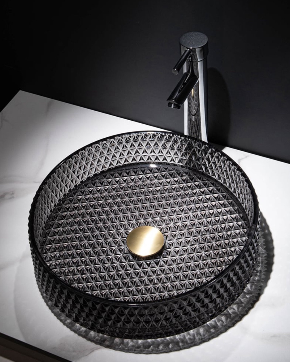 15" Modern Luxury Diamond Shaped Crystal Glass Bathroom Vessel Sink In Gold

#LTKCyberWeek #LTKHoliday #LTKHome