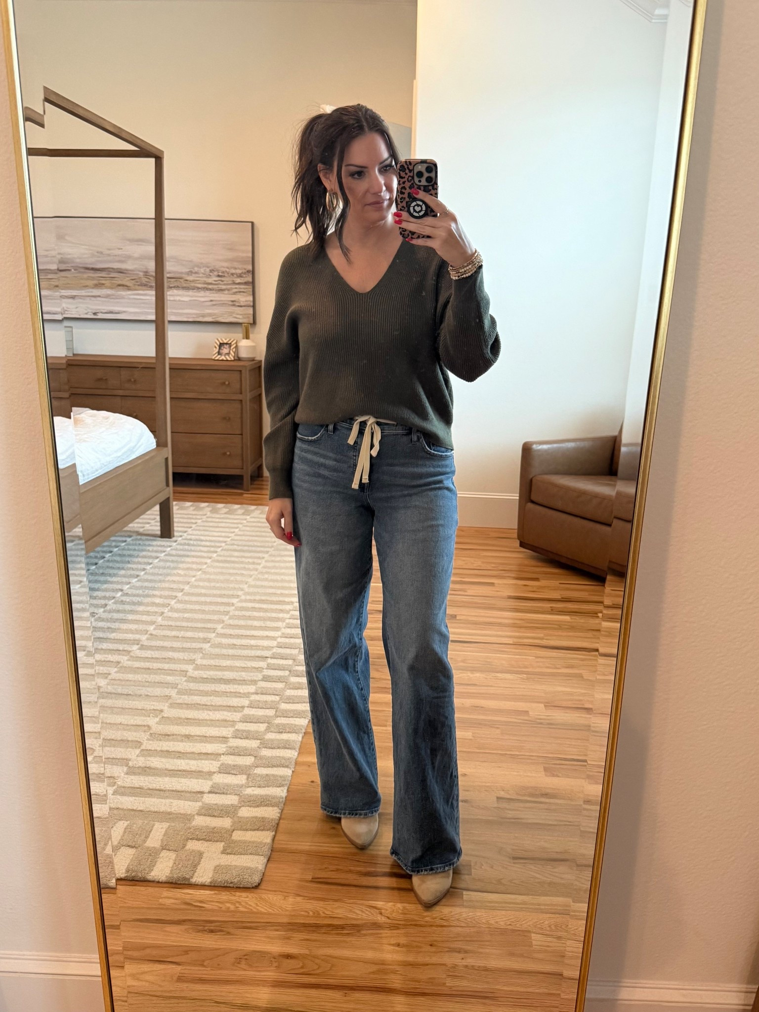 I’ve been living in these Express jeans! Love the drawstring detail! 

Express | Express jeans | Wide Leg Jeans | Express Sweater

#LTKFindsUnder50 #LTKSaleAlert #LTKFindsUnder100