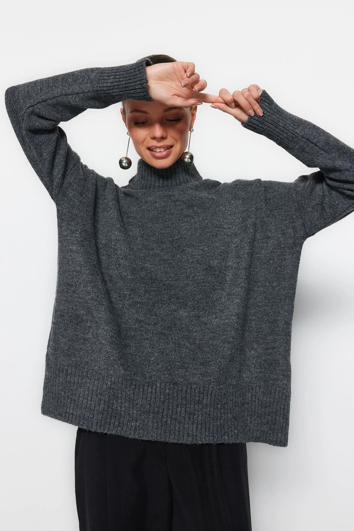 Trendyol Collection Pullover - Grau - Oversized | Trendyol DE