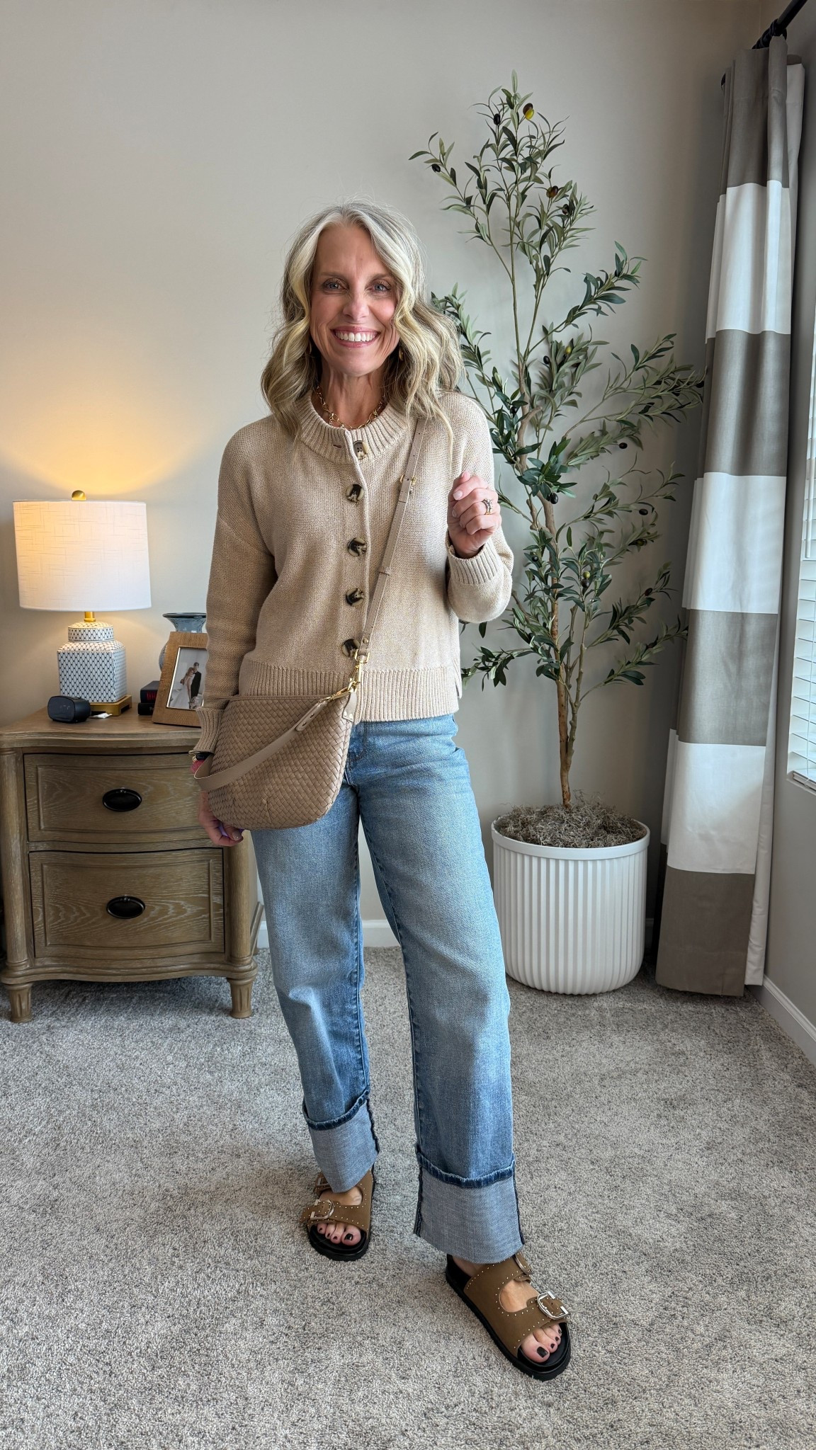 Don’t know what to wear…here’s the easiest outfit formula around. Quince sweater and jeans 

#LTKSeasonal #LTKootd #LTKOver40