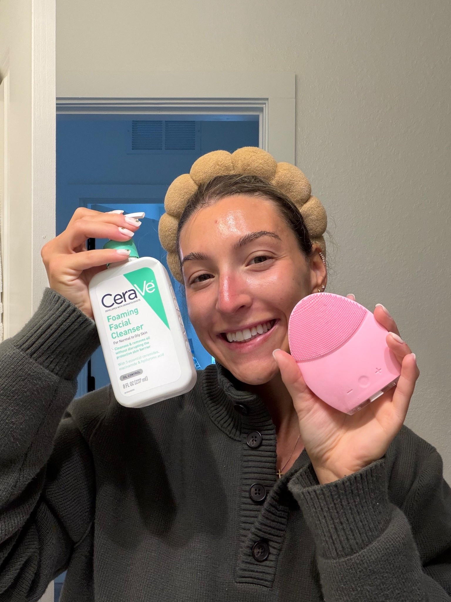 My ride or die skincare product 🤍 I keep coming back to CeraVe face wash because it actually leaves my skin feeling clean without stripping it. Perfect for everyday use, easy, affordable, and works so well under makeup too. If you’ve been looking for a simple skincare staple, this is it ✨ 

#LTKBeauty #SkincareFavorites #CeraVe 