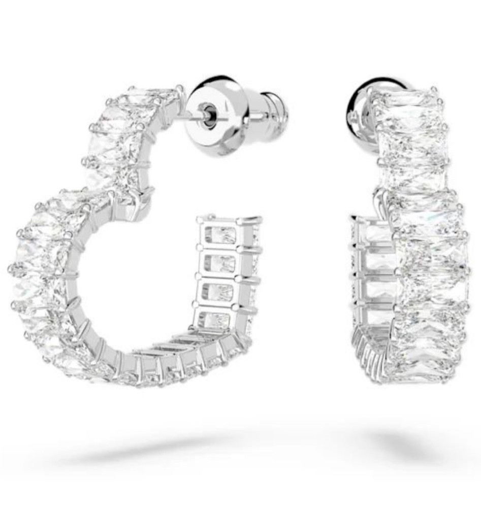 the perfect staple earrings🎄🎀🤩 click below to shop🎀

#LTKstyletip #LTKGiftGuide #LTKHoliday