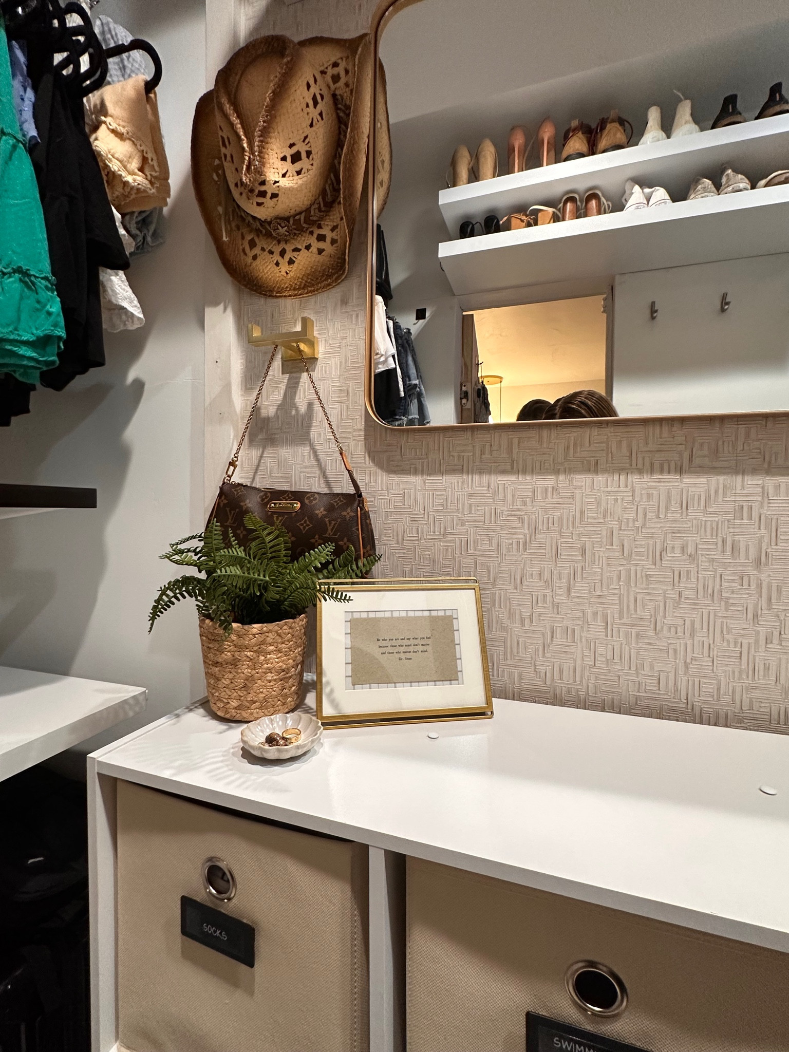 Closet Makeover  

Closet hacks  cleaning  cube organizer  closet organization  organization hacks  walk-in closet  closet organization hacks  home organization  fall closet  closet clean out  MarlaFay


#LTKSeasonal #LTKHome
