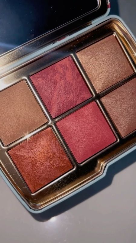 The most beautiful limited edition Edit Unlocked Hourglass Snake Palette. Makes the perfect Christmas gift for your Mom or best friend! 🎁🎄🫶🏼

#hourglass #hourglasspalette #palette #beautygifts #LTKseasonal #LTKvideo #LTKasia 

#LTKover40 #LTKsalealert #LTKfindsunder100 #LTKstyletip #LTKeurope #LTKfamily #LTKparties #LTKbeauty #LTKGiftGuide #LTKHoliday