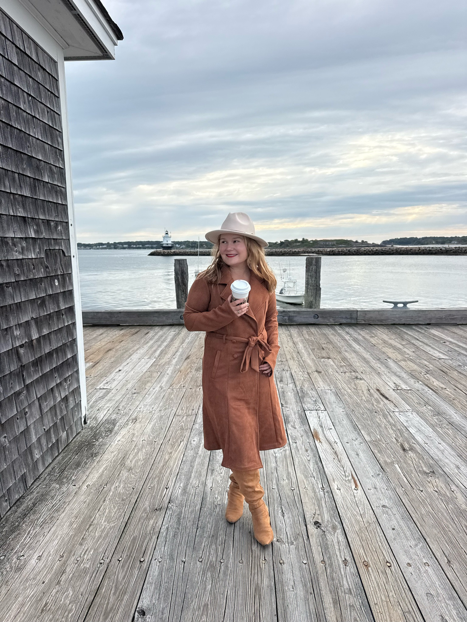 This @Lulus coat is perfect for the autumn.

#LTKootd #LTKPetite #LTKSeasonal