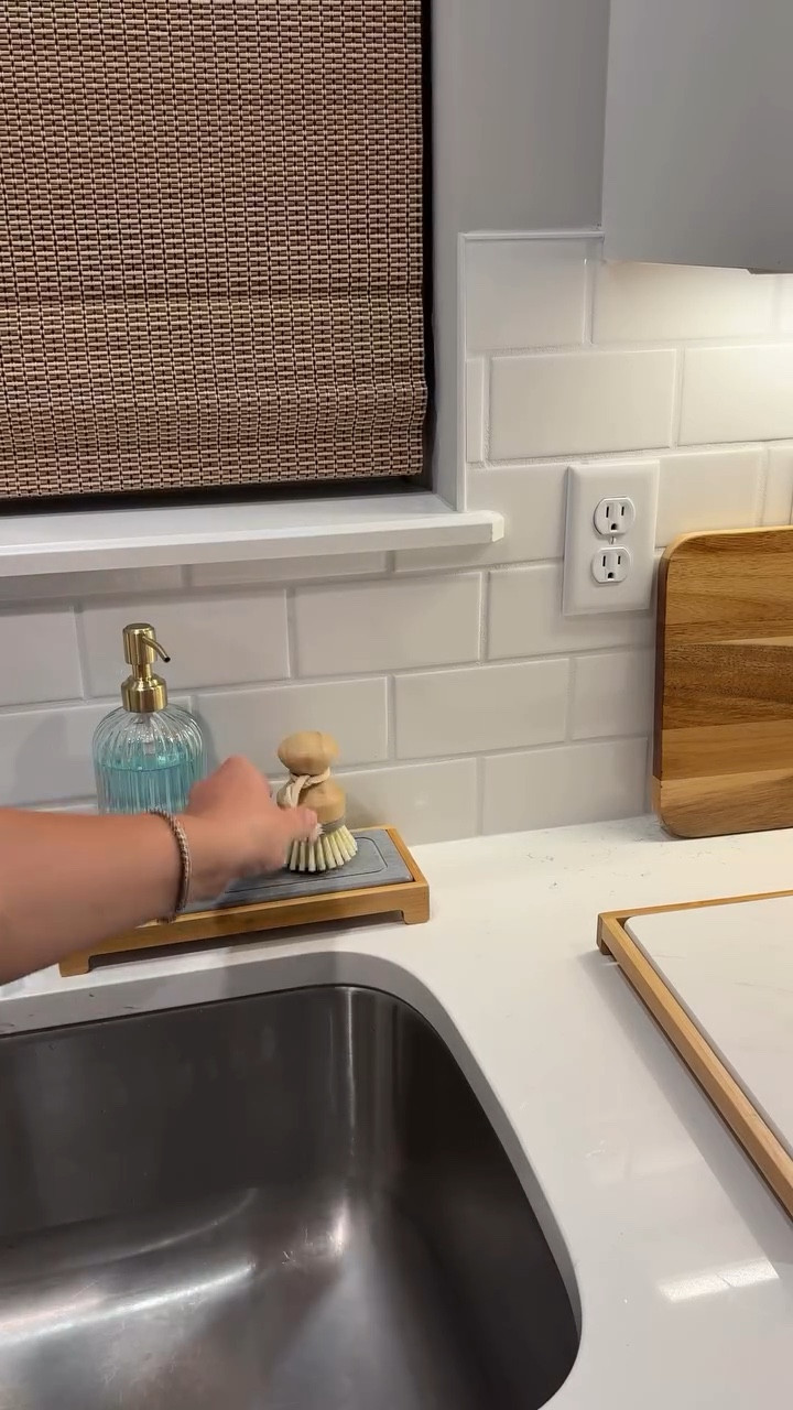 This your sign to check if you even have soap before buying the jar.. cuz i’m that girl 💅🏻 🤪

I used all the soap in the house just to fill this one jar… literally every dang drop.. (contemplated baby shampoo but decided against it last minute..) haha 

but she’s giving ✨luxury✨ so I have no regrets.

Drop a 🧼 if you get it — I’ll DM the link if you want to join the chaos 💁🏼‍♀️

Home | decor | kitchen | home reset | organization | cleaning | aesthetic | home finds