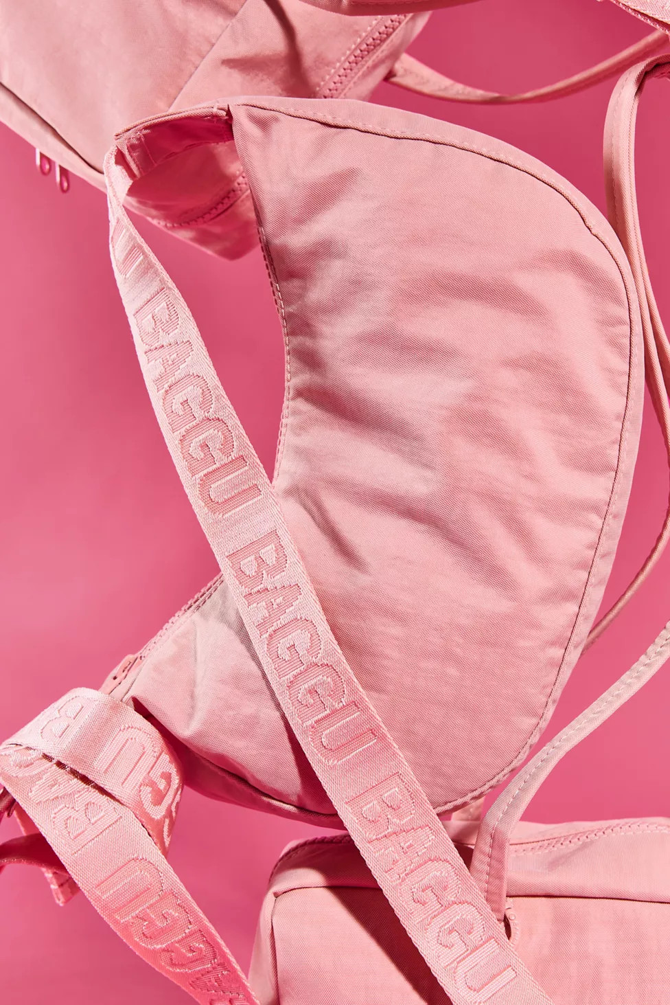 BAGGU Medium Nylon Crescent Bag | Urban Outfitters (US and RoW)