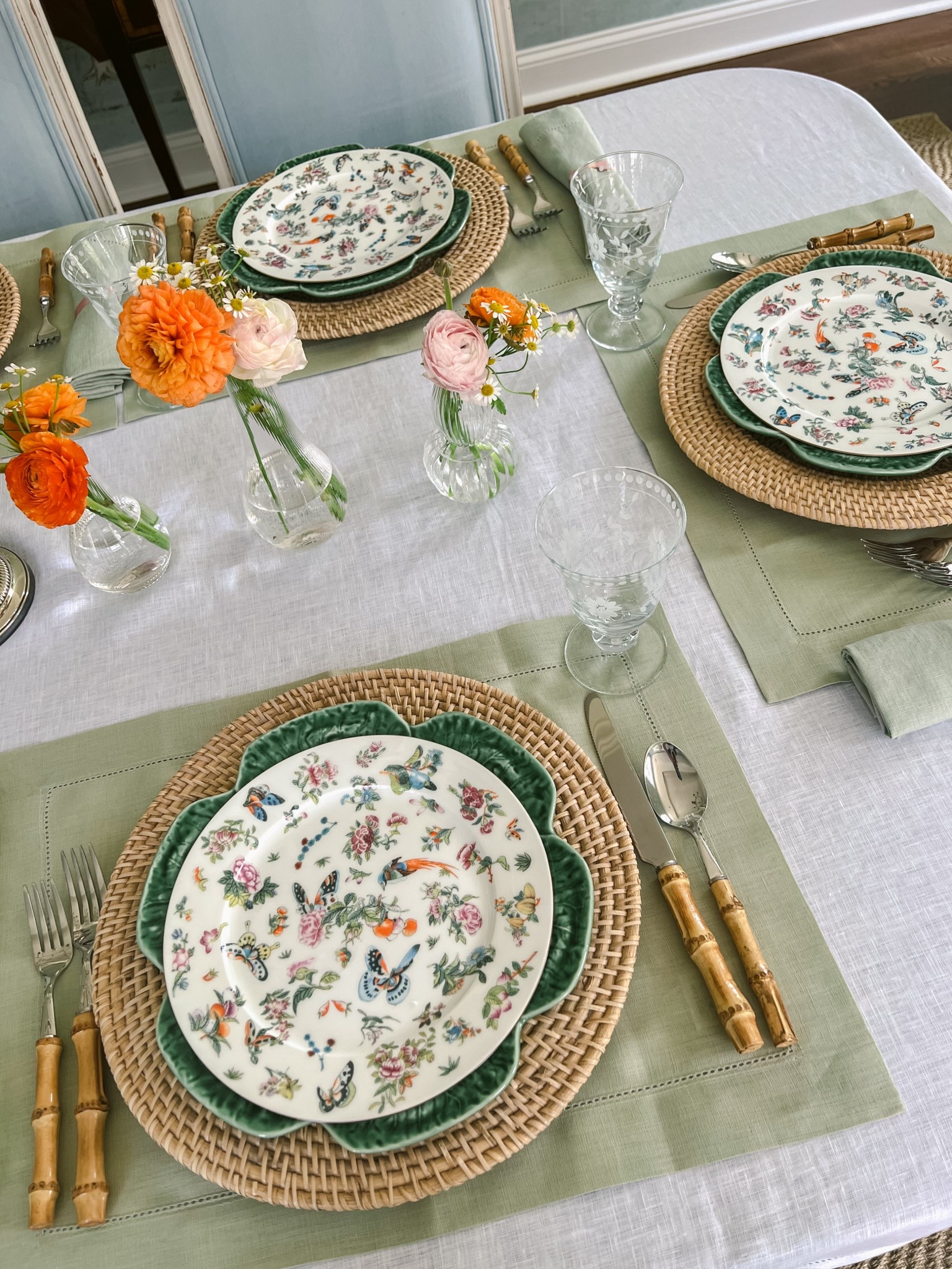Spring tablescape ideas. What I’m using and loving for the season! 



#LTKHome #LTKSeasonal

#LTKSeasonal #LTKHome