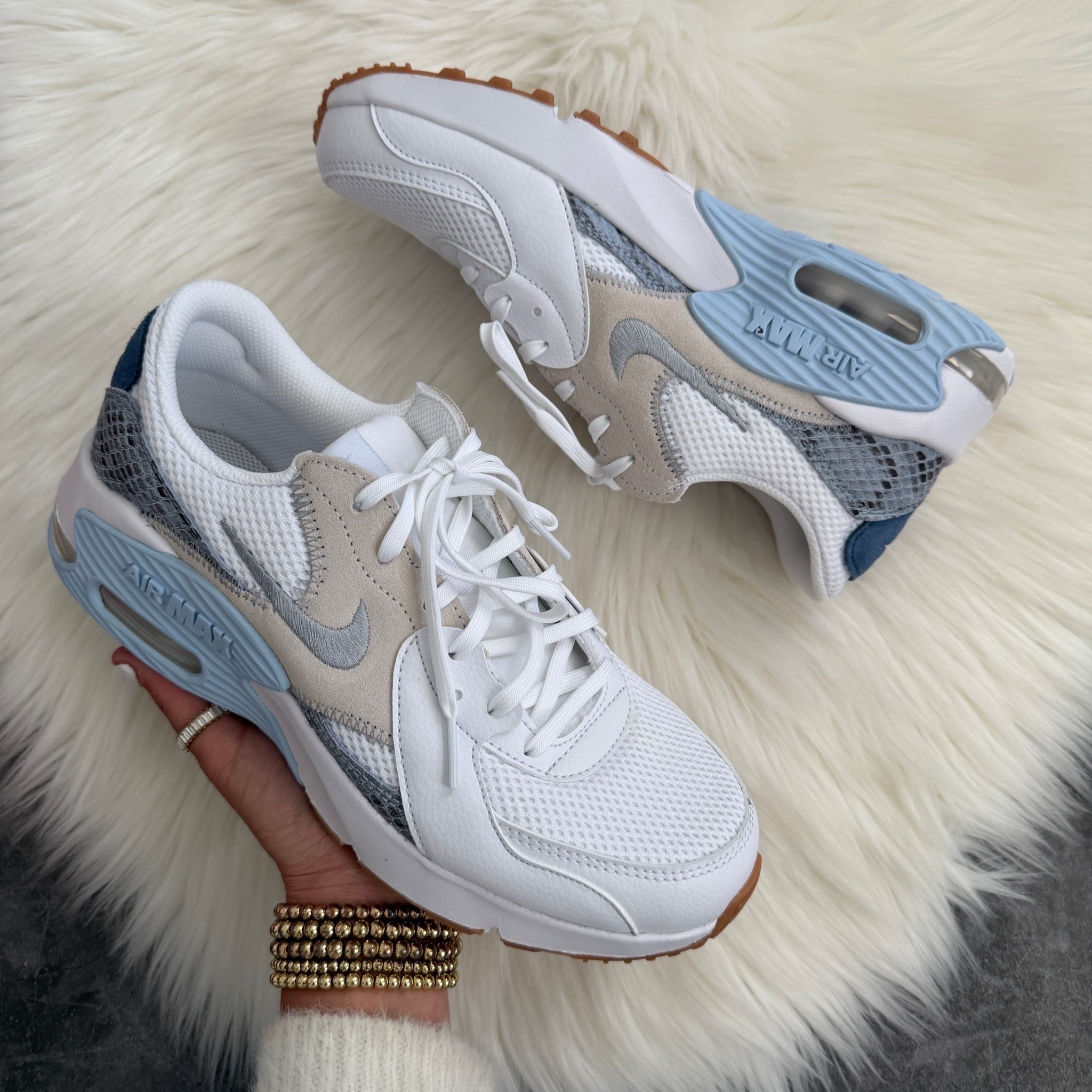 Nike air max excee premium sneakers runs true to size white / hydrogen blue / mystic navy / wolf grey