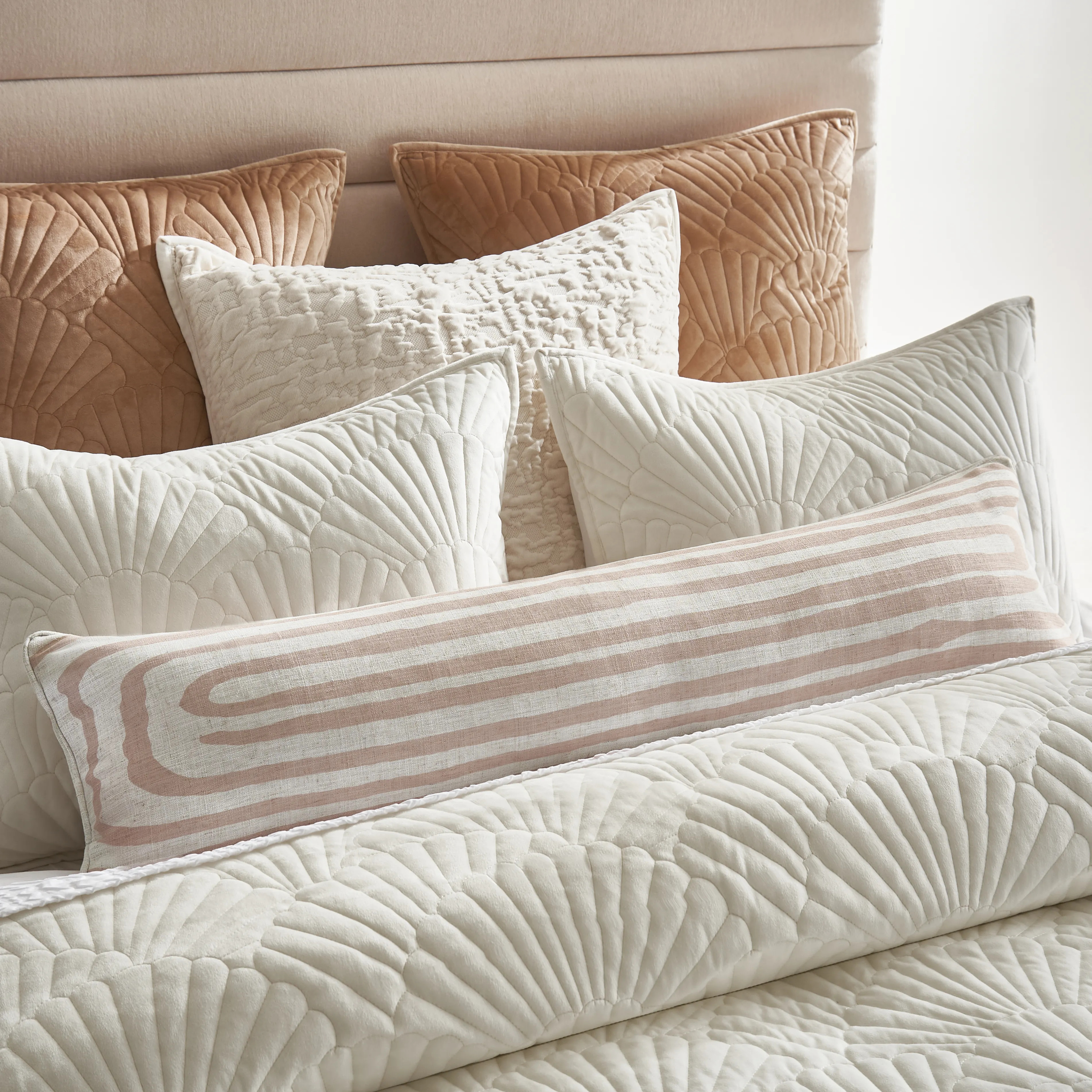 Fan Velvet Quilt Set - Ivory | Z Gallerie