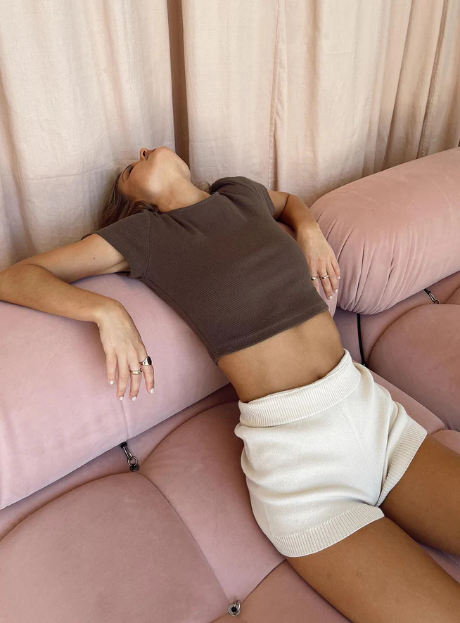 Classic Crop Tee Brown | Princess Polly US