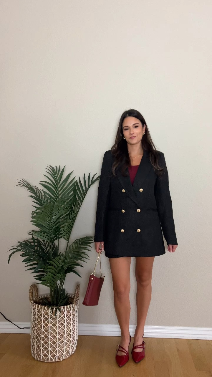 POV you found the most perfect blazer set from @amazonfashion & it’s currently on sale 🙌🏻

Comment SHOP and I will send you a DM with the 🔗

Who else loves maroon in the fall? 

#chicoutfit #blazerset #corporatefashion #amazon #amazonfashion #amazonfinds #chic 

#LTKWorkwear #LTKFindsUnder100 #LTKFallSale