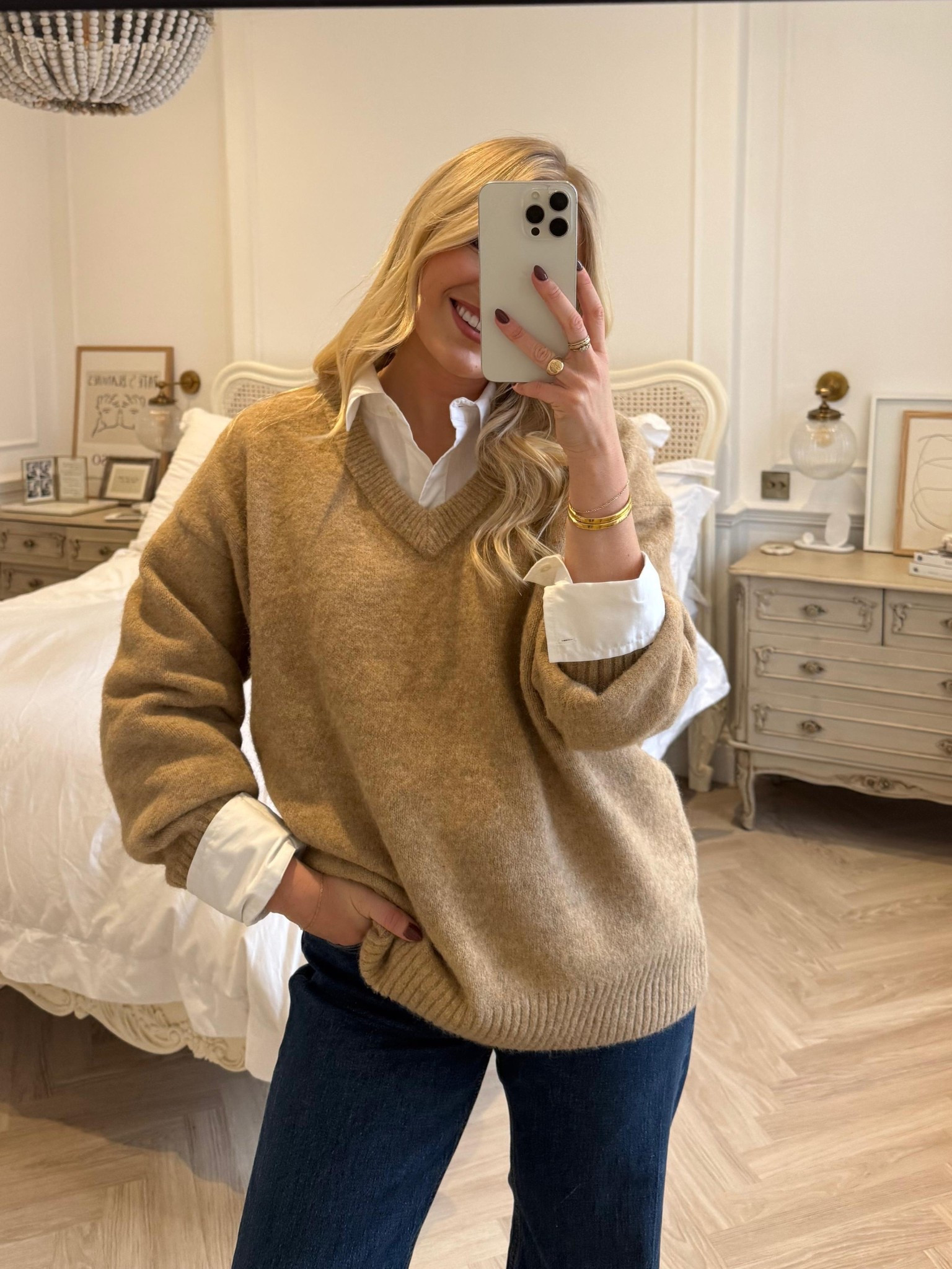 outfit of the day, use code AFRUBY for an extra 15% off Abercrombie🤍

#LTKCyberWeek #LTKwinter #LTKjeans