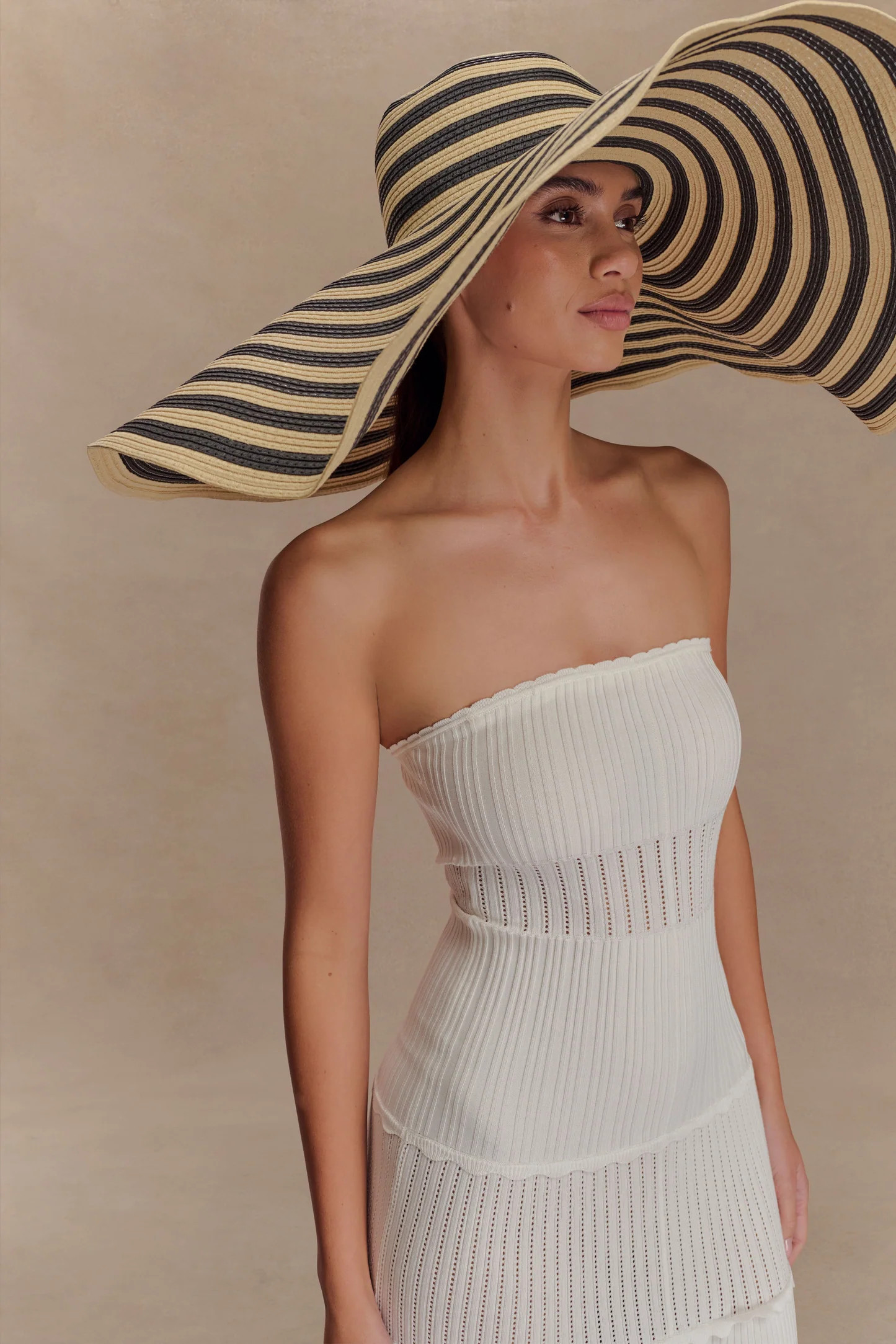 Straw Maxi Hat - Black And Neutral Stripe | MESHKI US