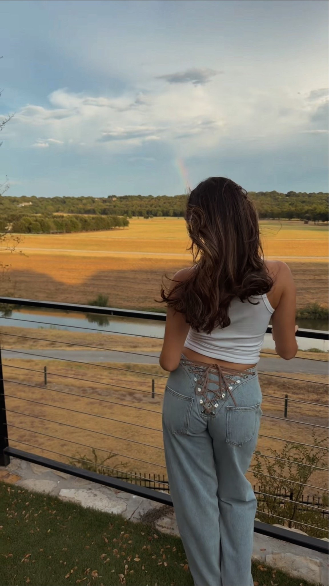 Stockyards outfit! These jeans are insane! Wearing size small ✨ aritzia tank size small 


#countryconcertoutfit #countrylook #westernstyle