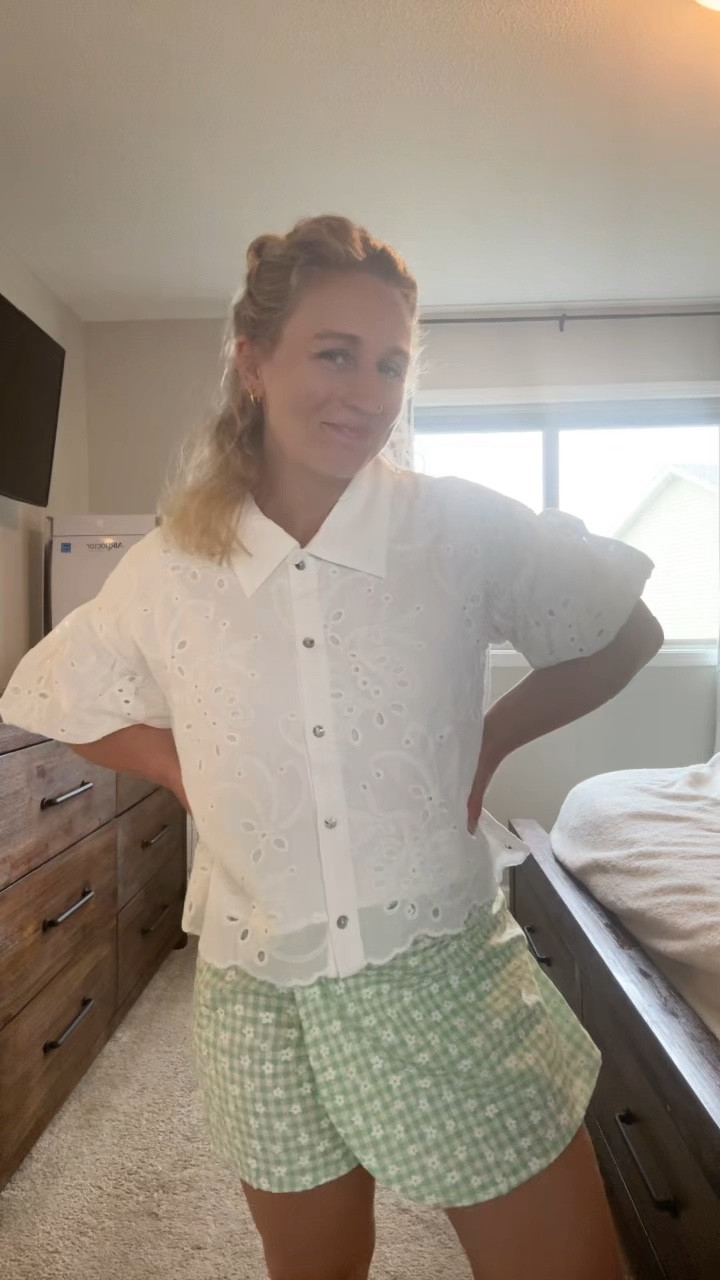 That feeling when you try on new clothes 💁🏼‍♀️✨Which one’s your fave? I can’t choose! 

#pinklilystyle #tryonhaul #modeststyle #outfitinspo #sahmstyle 

#LTKFindsUnder100 #LTKSummerEdit #LTKSeasonal