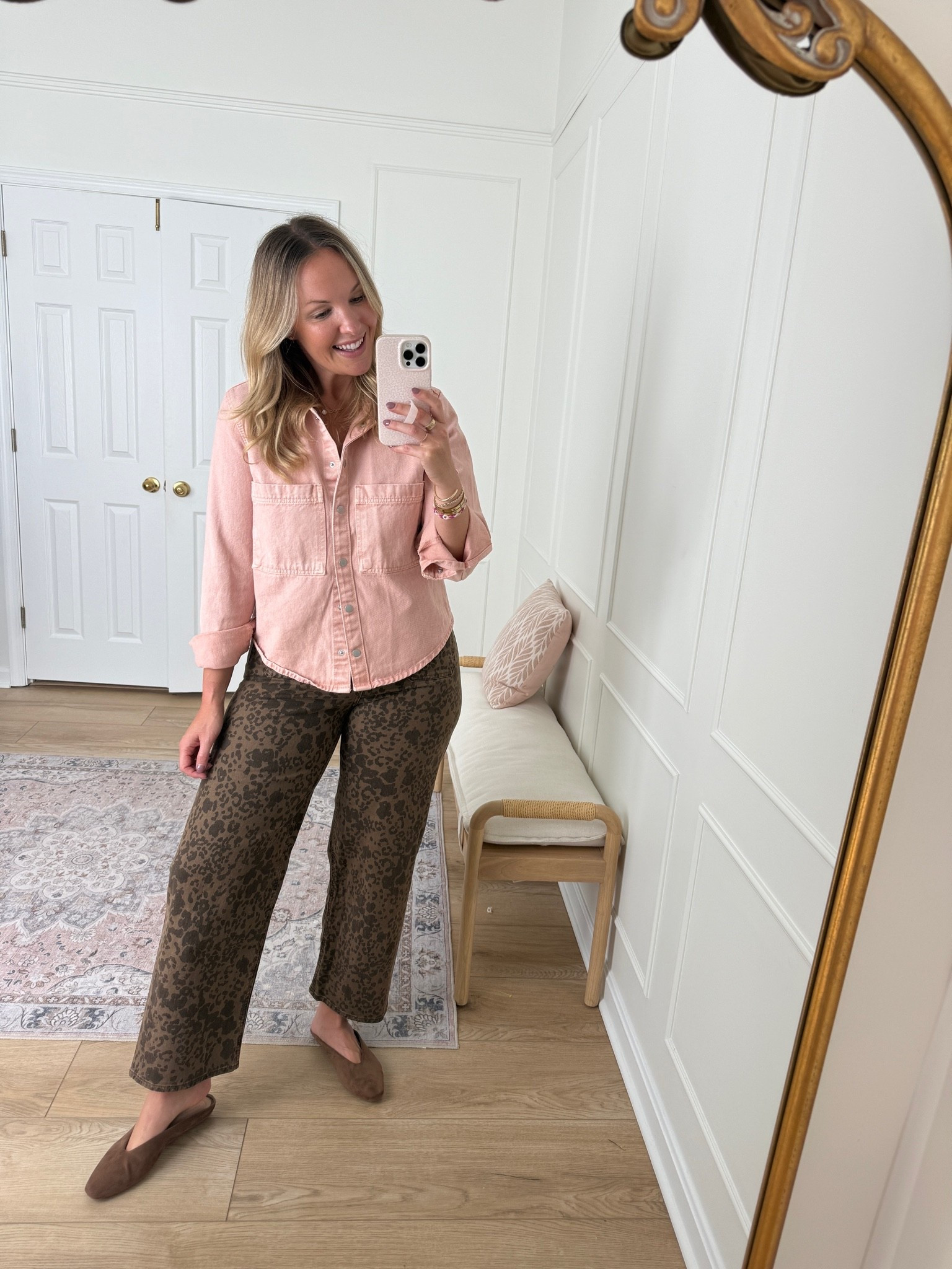 Cute fall outfit - workwear - casual weekend outfit - wearing med top and size 10 jeans