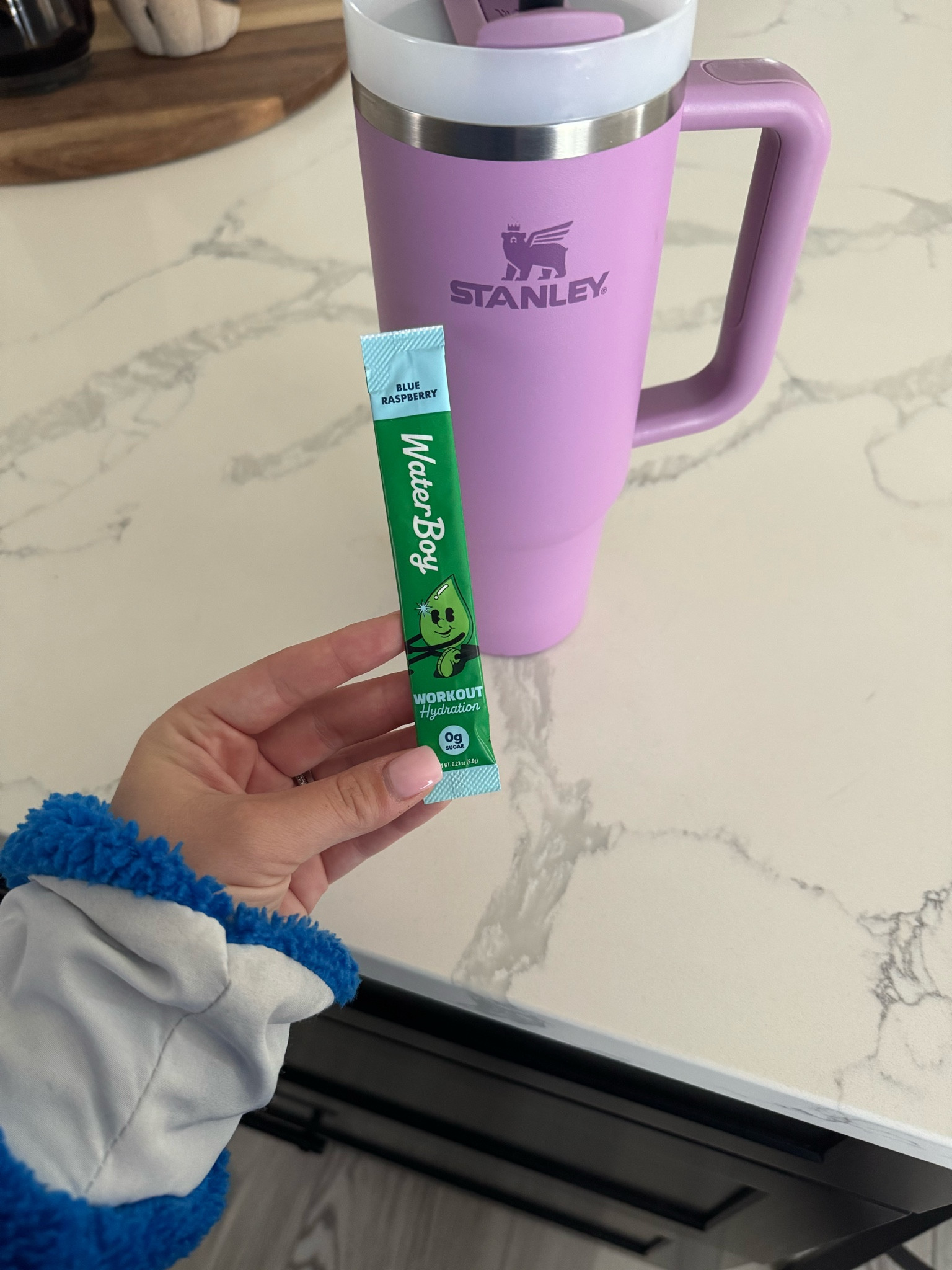 Favorite Electrolytes 💚🩵

#LTKfindsunder100 #LTKfitness #LTKActive