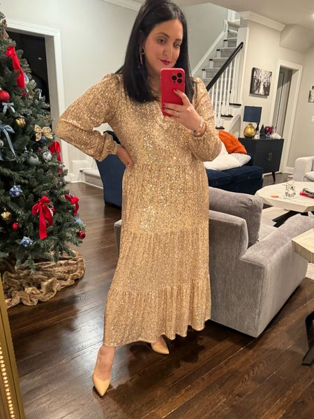 Formal dinner outfit! Love the sparkles and festive outfit 

#LTKmidsize #LTKHoliday #LTKstyletip