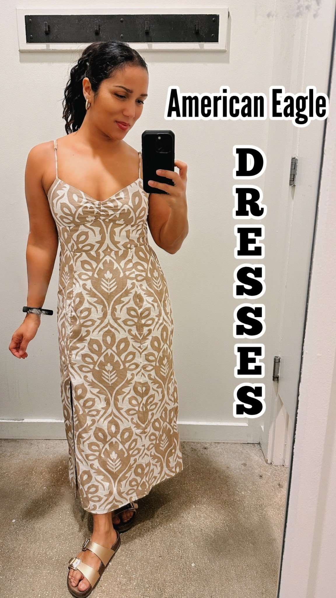 The green version of this dress isn’t available anymore, but this versatile beige color is. Effortless, comfy, and cute no matter the season. 🌿☀️🍂❄️ I’m wearing a size M.

Summer dresses
Fall dresses
Spring dresses
Wedding guest