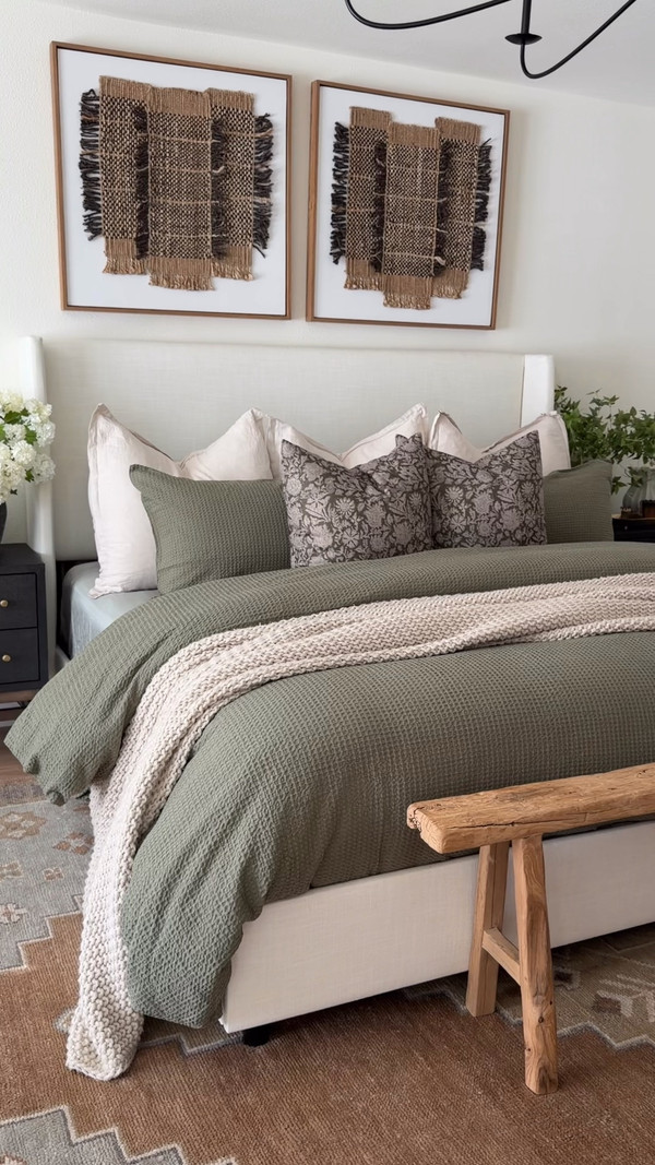 Olive green is having a moment in our bedroom and I’m fully on board.