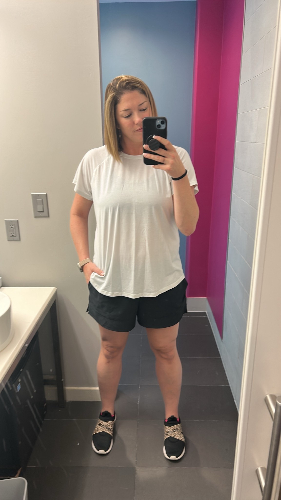 Travel look. Wearing XL in both for a looser-fit  

#LTKTall #LTKTravel #LTKMidsize