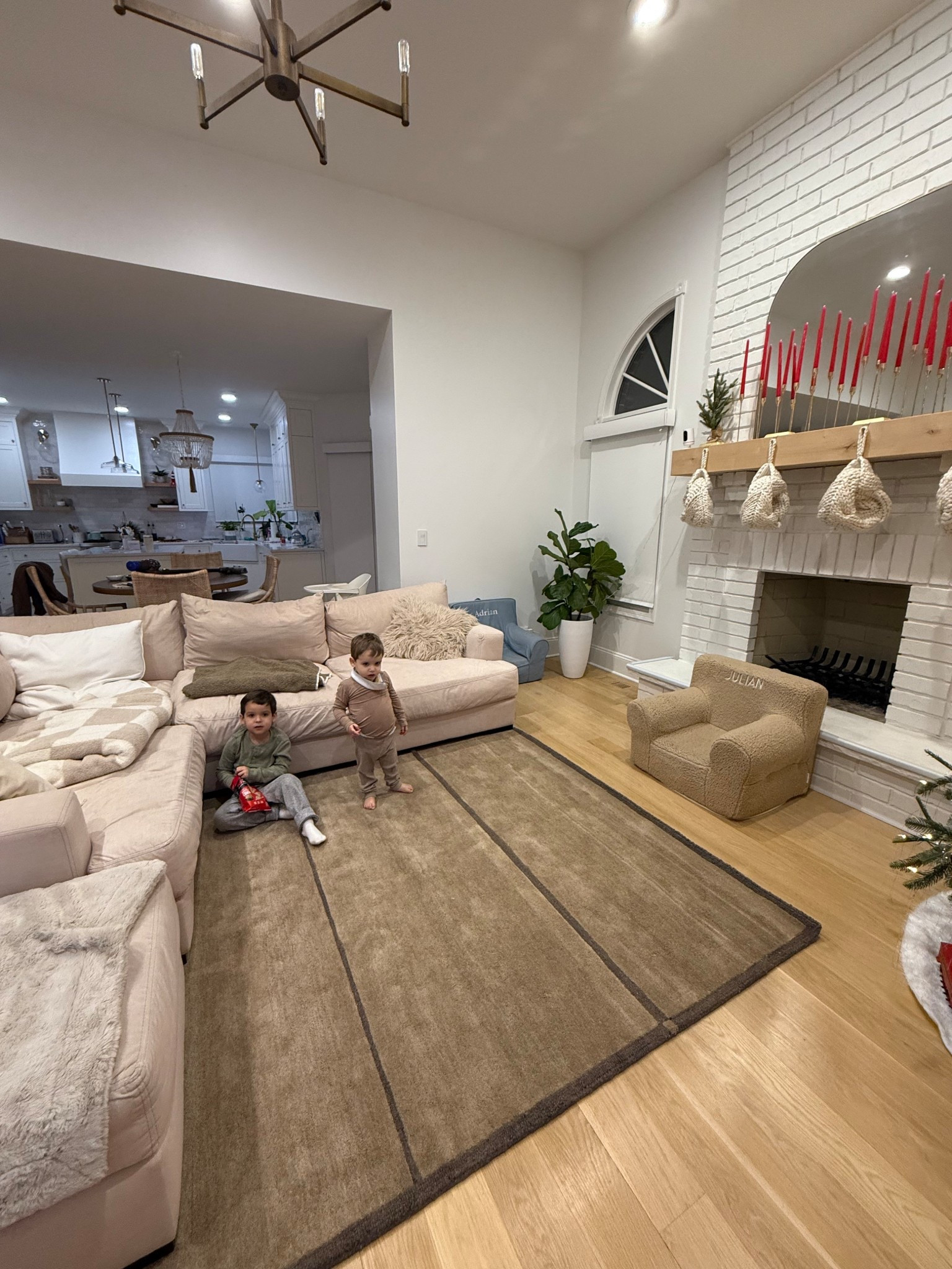 Brown rug rugs USA Mira mid century 

#LTKSaleAlert #LTKHome #LTKSeasonal