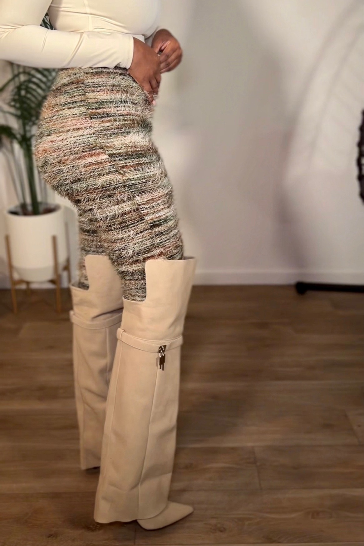 Givenchy inspired knee high shark boots from SHEIN! 🔥 
They’re true to size & very comfortable to walk in. 

| shein | shein haul | boots | boot season | knee high boots |  shoe haul | affordable fashion | Affordable luxury | baddie on a budget | winter fashion | designer inspired |

#LTKFindsUnder50 #LTKFindsUnder100 #LTKShoeCrush