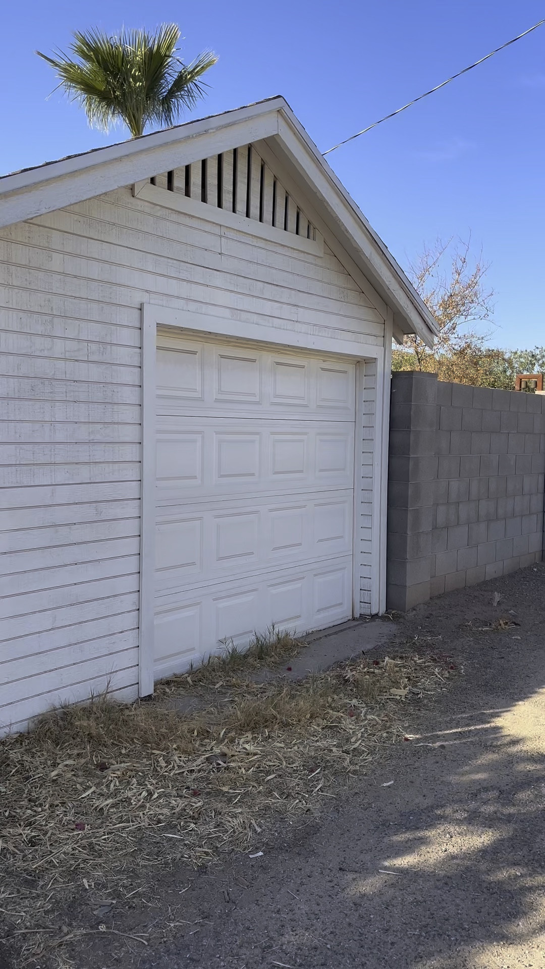 Such an amazing price for such a easy fix! Solar powered flood lights right up a dark alleyway dark corner. Home DIY improvement super easy to install and powered by the sun grab a three or four pack today.


#solarlight
#floodlight
#homeimprovement


#LTKHome