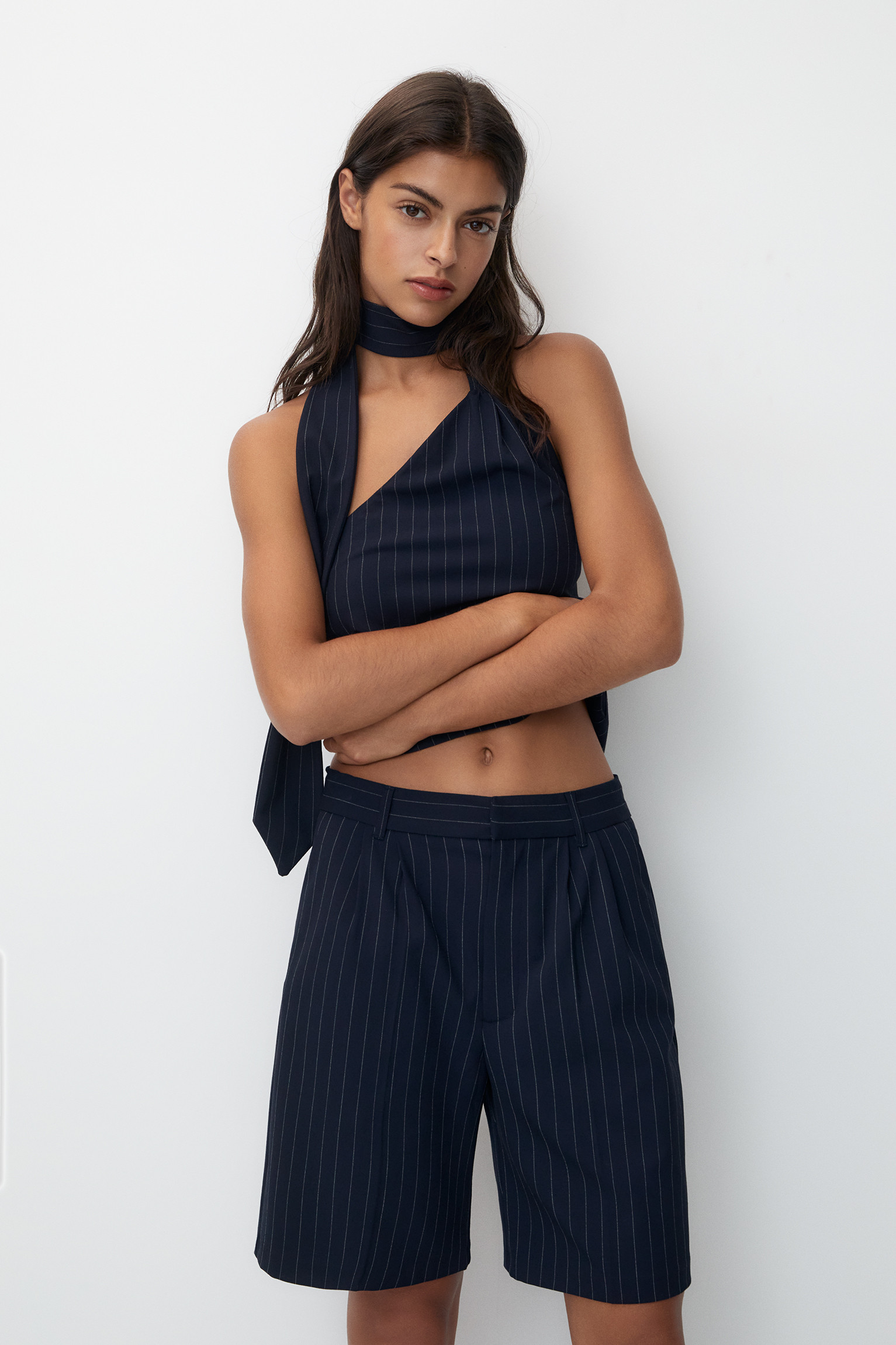 Suit Bermuda shorts with darts | PULL and BEAR UK