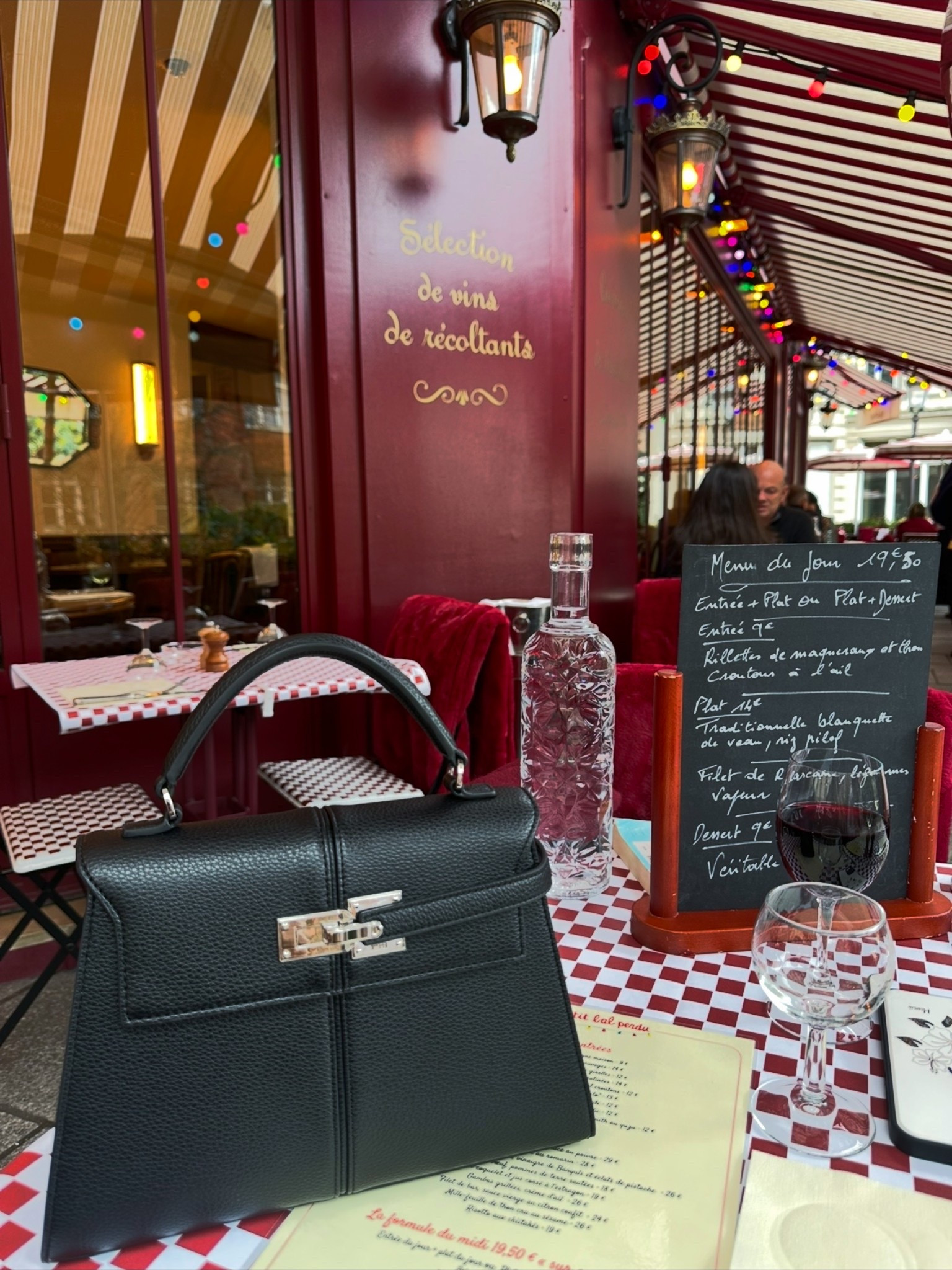 black top handle bag

#LTKHoliday #LTKGiftGuide #LTKItBag