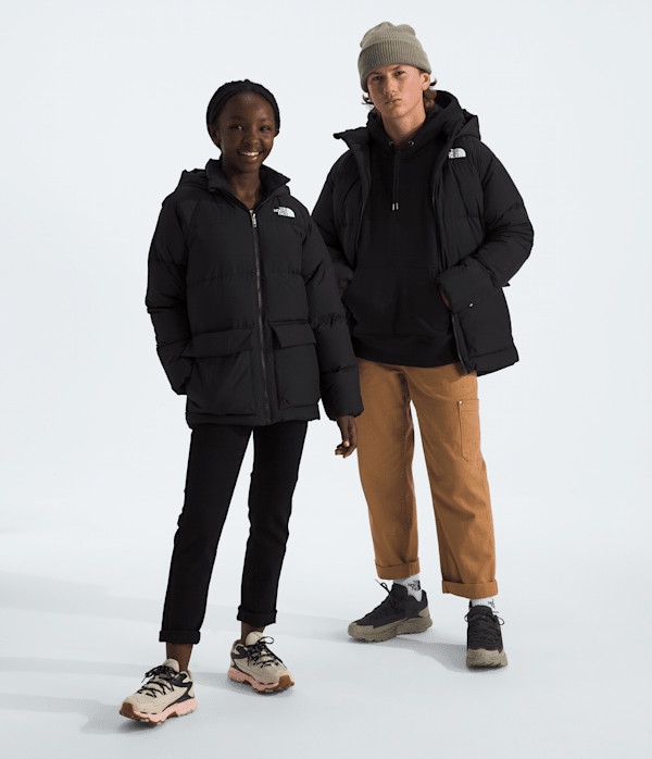 The North Face Boys’ & Girls’ North Down Fleece-Lined Short Parka (Kids Size: XL (14/16)): Black | The North Face (US)