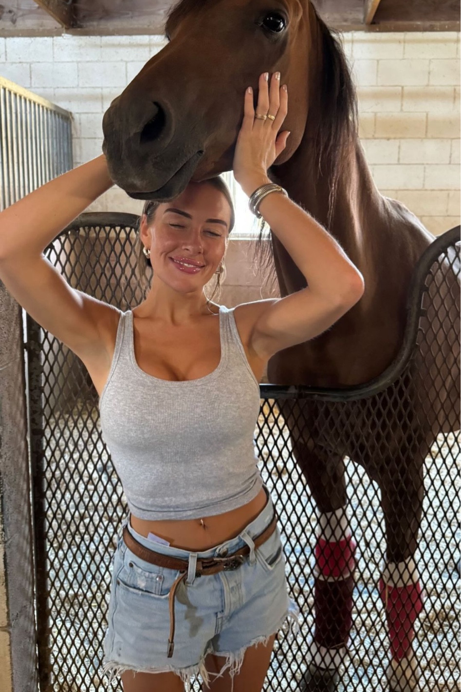 happy here 🐎

linking my casual fit from this day! 

#LTKStyleTip #LTKFindsUnder100