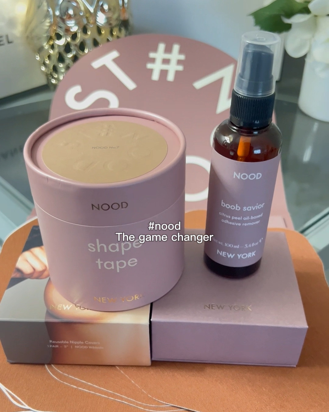 👗 Say goodbye to wardrobe malfunctions and hello to flawless confidence! Whether it’s a backless dress, strapless top, or gym wear, @welovenood has you covered (literally)! 😉✨ No straps, no stress—just pure comfort and style. Ready to make every outfit effortlessly chic? 🛒🔥 #WeLoveNood #Noodist #LoveNoodPartner #FashionHacks #WardrobeEssentials #BodyConfidence #StyleUpgrade #EffortlessStyle