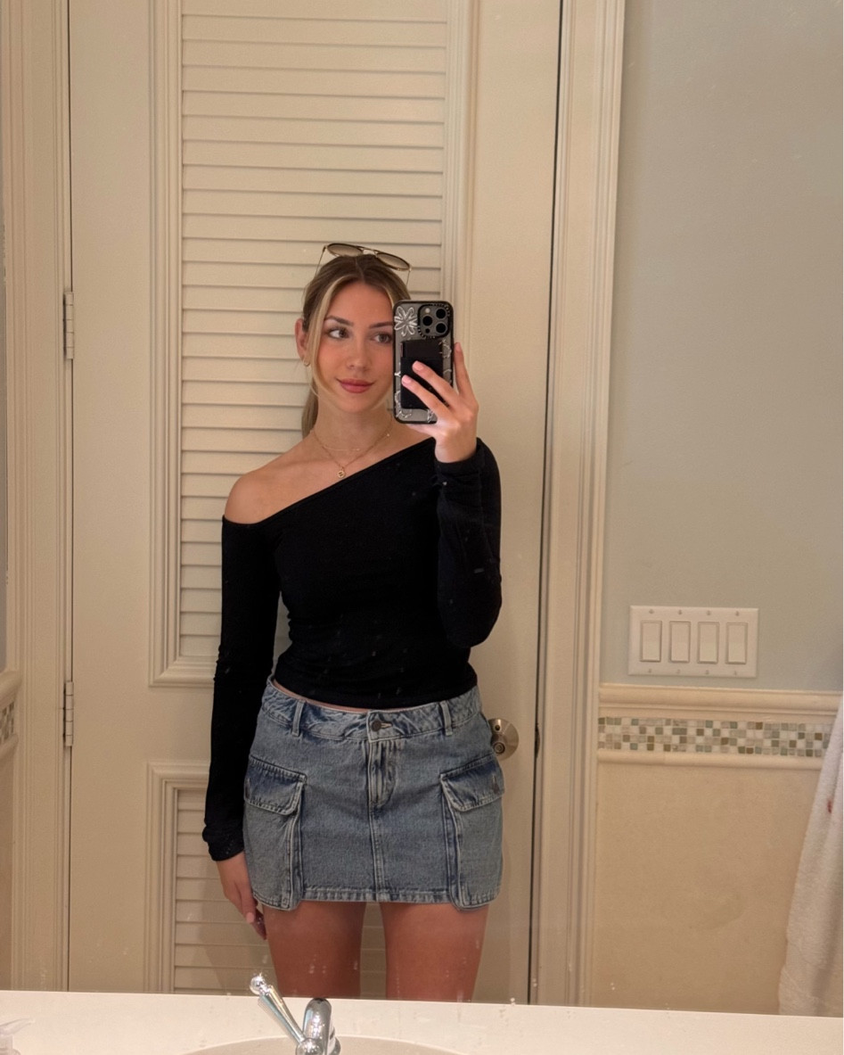 Obsessed with this denim skirt from Garage. Top is Edikted but linked similar

#LTKstyletip #LTKSeasonal #LTKfindsunder100