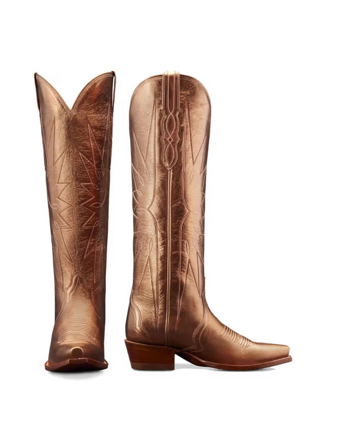 Boots are definitely an investment. If you’ve been wanting some, these are so good and on sale!!!! (Since moving to Texas, I find myself wanting to wear boots much more ☺️🤠)