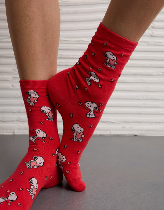 AE Snoopy Valentine's Day Crew Socks | American Eagle Outfitters (US & CA)