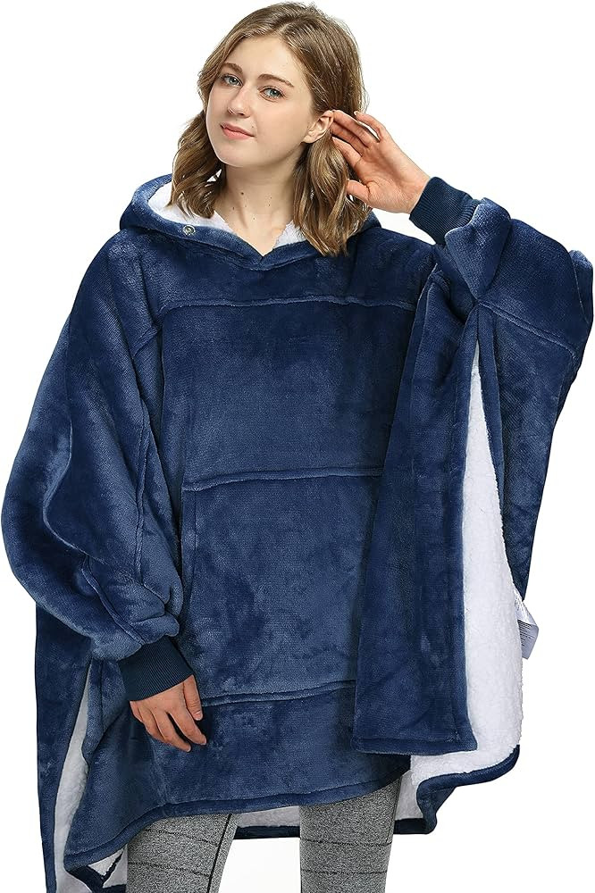 Catalonia Oversized Hoodie Sweatshirt Poncho, Casual Hoodie Cape, Batwing Coat Pullover Blanket |... | Amazon (US)