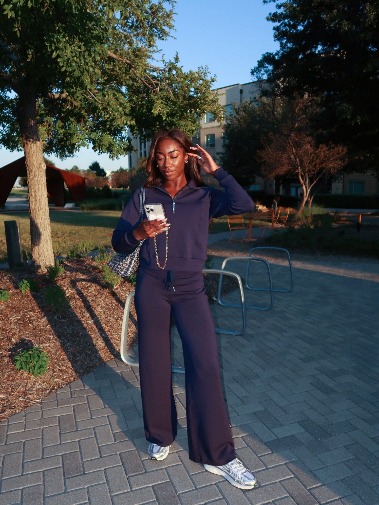 Living in this @spanx Air Essentials set for the foreseeable future 🤌🏾

#LTKSeasonal #LTKTall #LTKActive