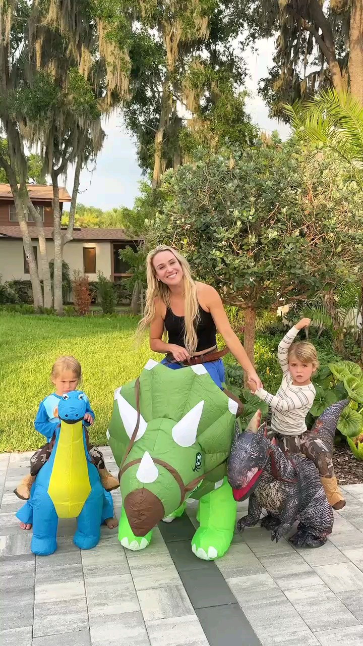 My kids are OBSESSED with this! 🦕✨ #DinosaurCostume #InflatableCostume #KidFavorites

#LTKKids #LTKParties #LTKFindsUnder50
