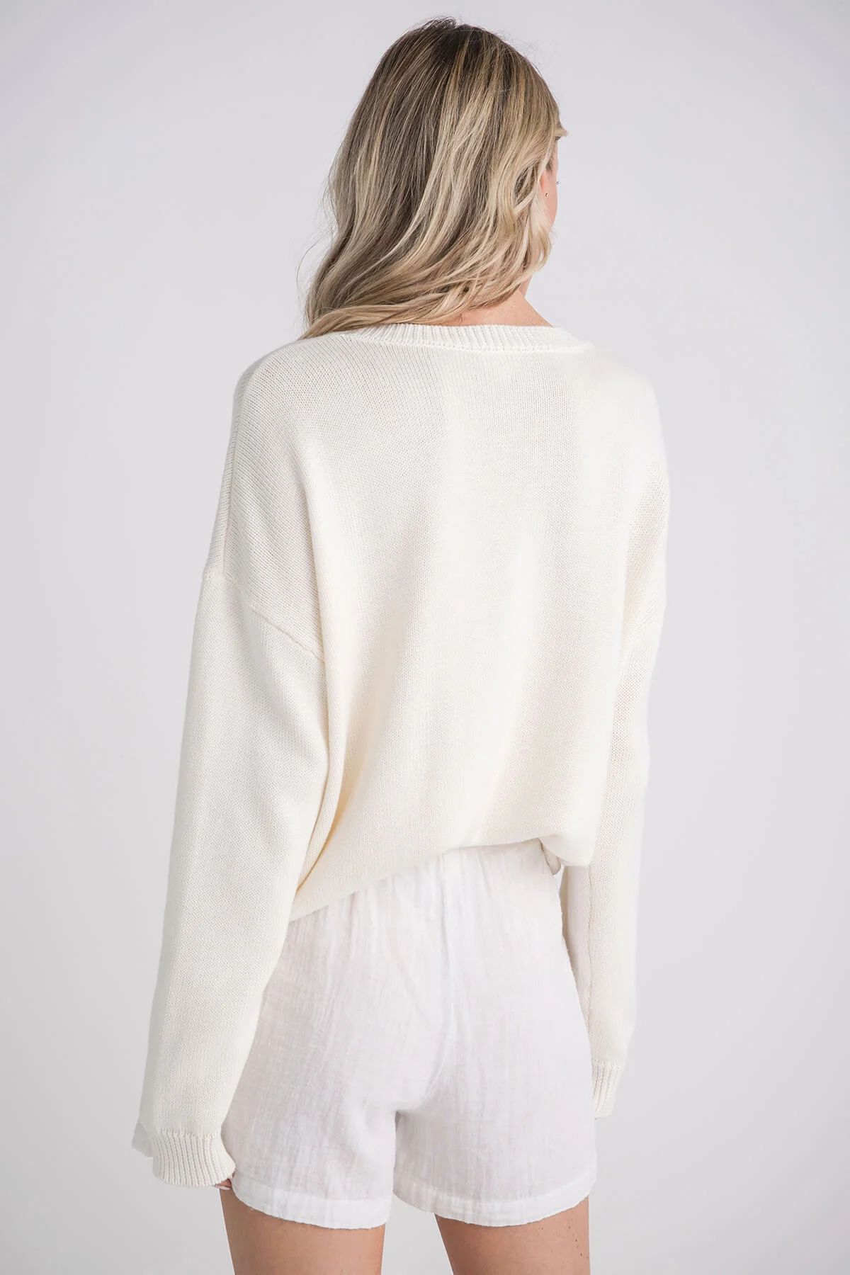 Lelis Round Neck USA Sweater | Social Threads